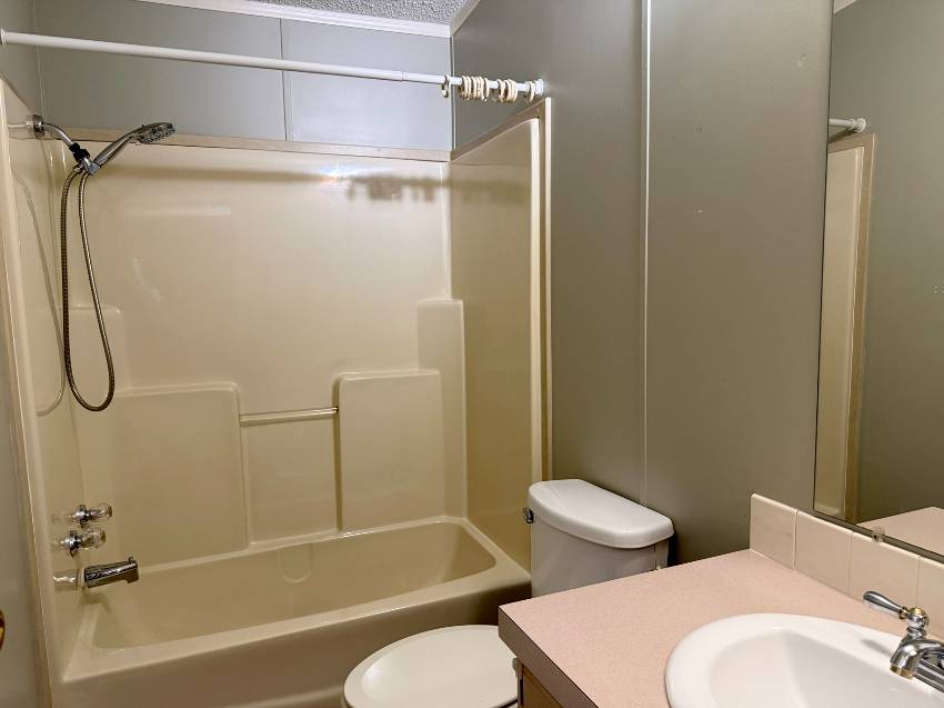 215 Rotterdam Ave a Ellenton, FL Mobile or Manufactured Home for Sale